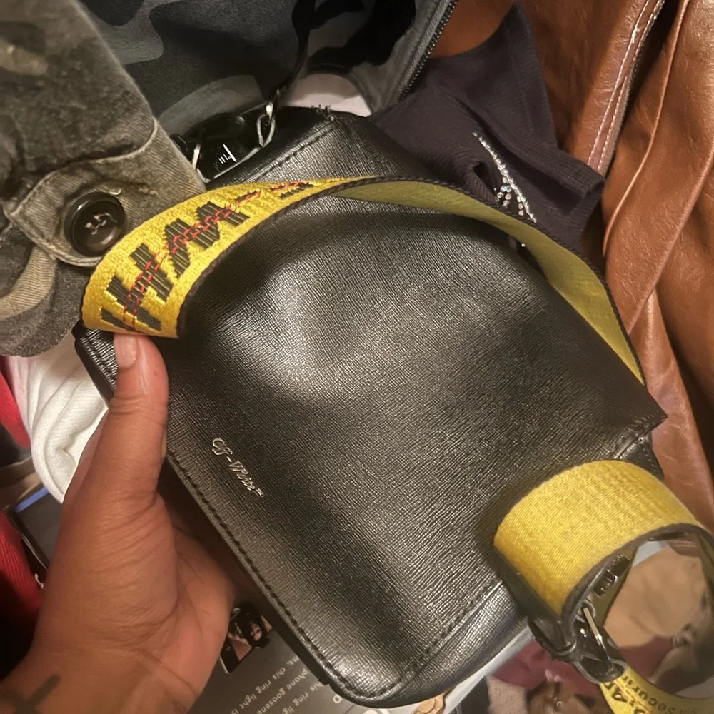 COPY - Off white cross body - Picture 6 of 6